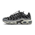 Nike Basket Nike AIR MAX PLUS