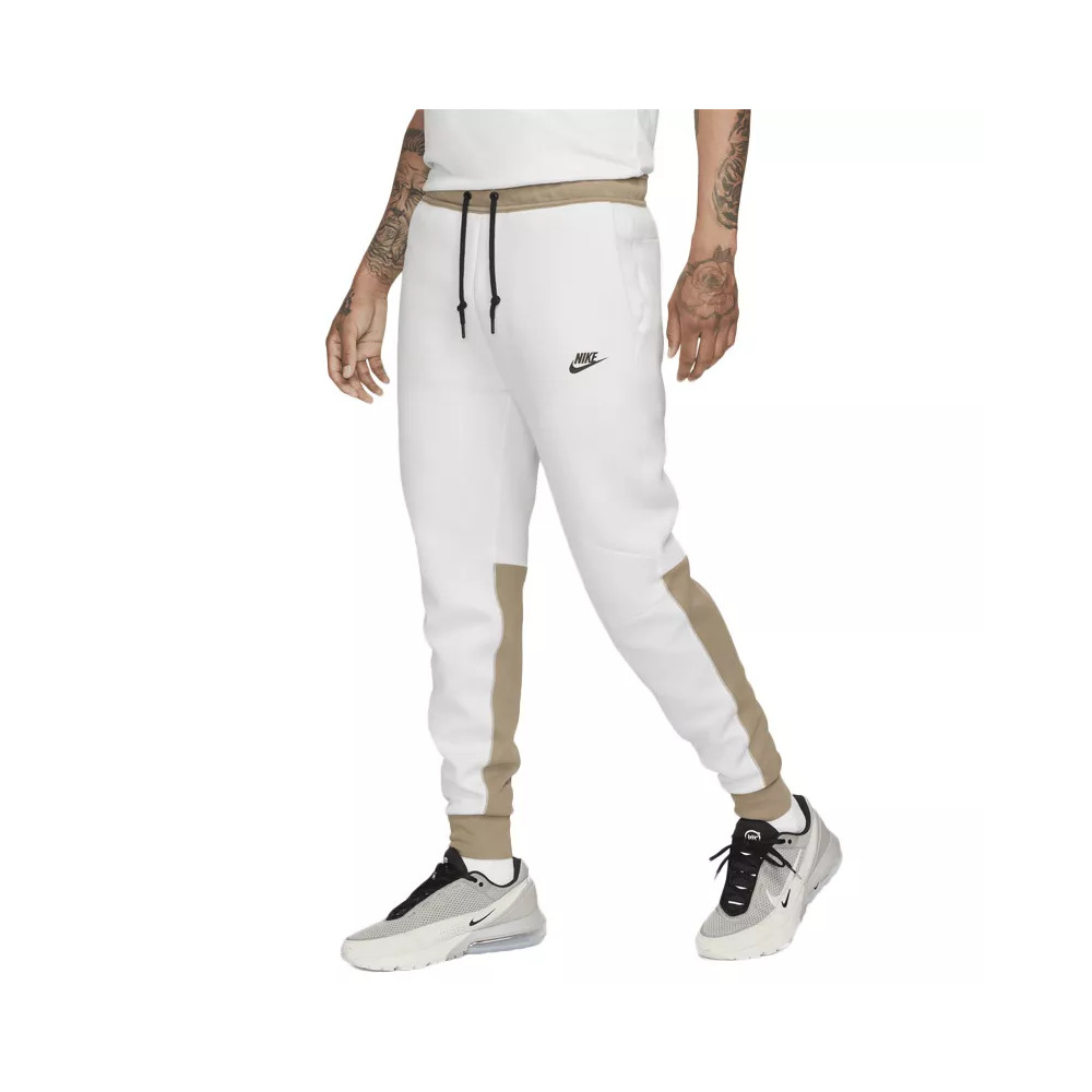 Nike Pantalon de survêtement Nike TECH FLEECE