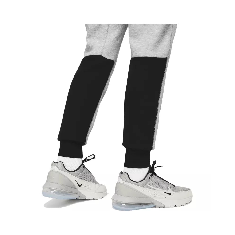 Nike Pantalon de survêtement Nike TECH FLEECE