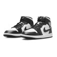 Nike Basket Nike W JORDAN 1 MID