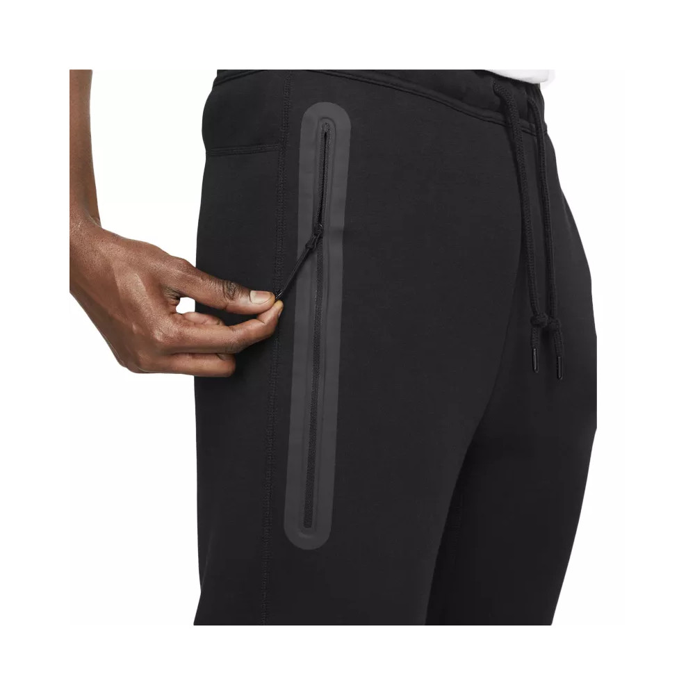 Nike Pantalon de survêtement Nike TECH FLEECE