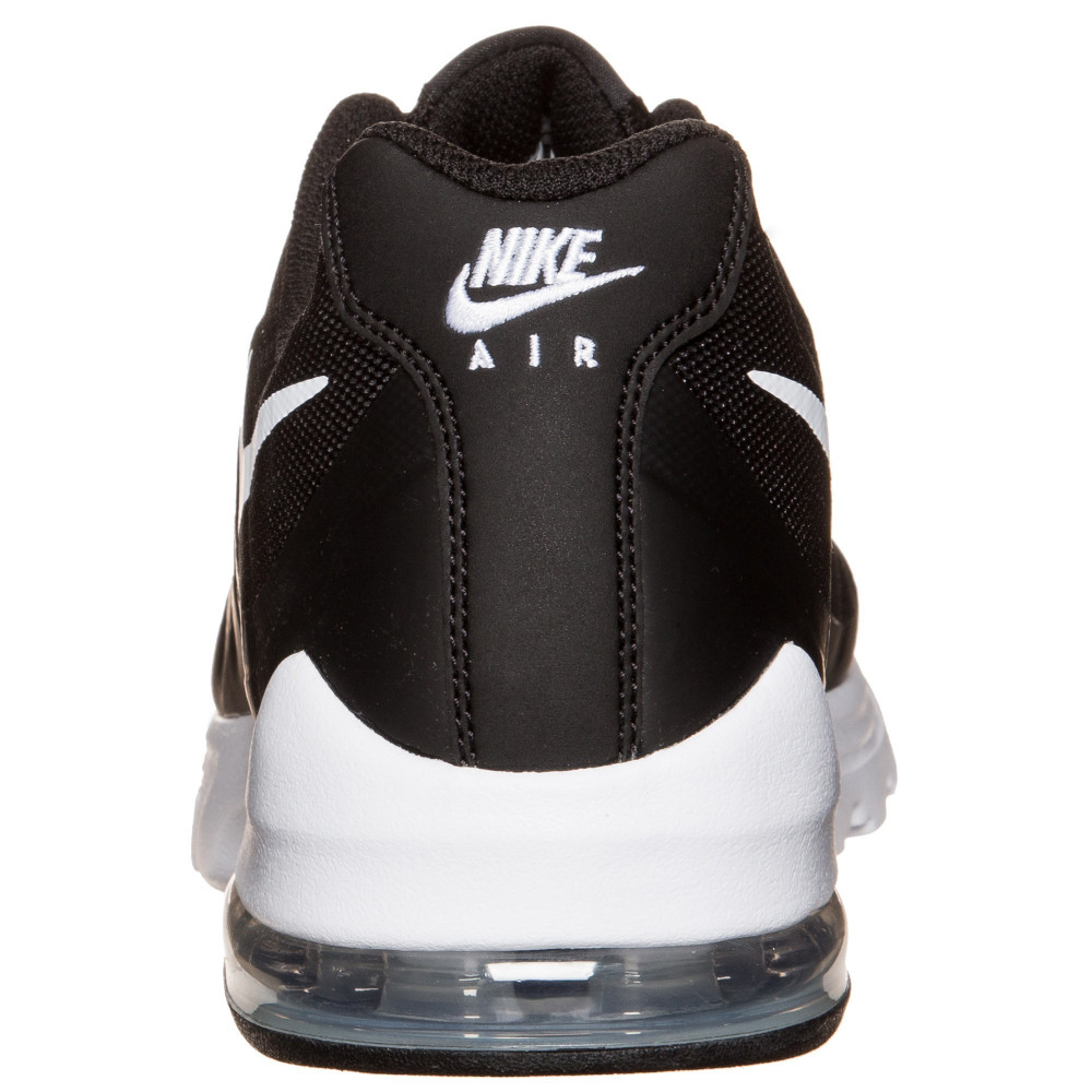 Nike Basket Nike Air Max Invigor - 749680-010