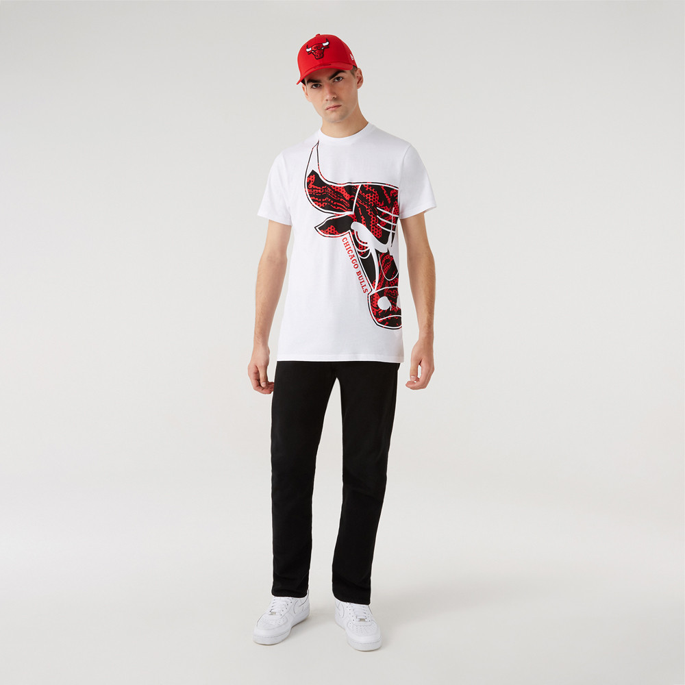 New Era Tee-shirt New Era CHICAGO BULLS OIL SLICK PRINT