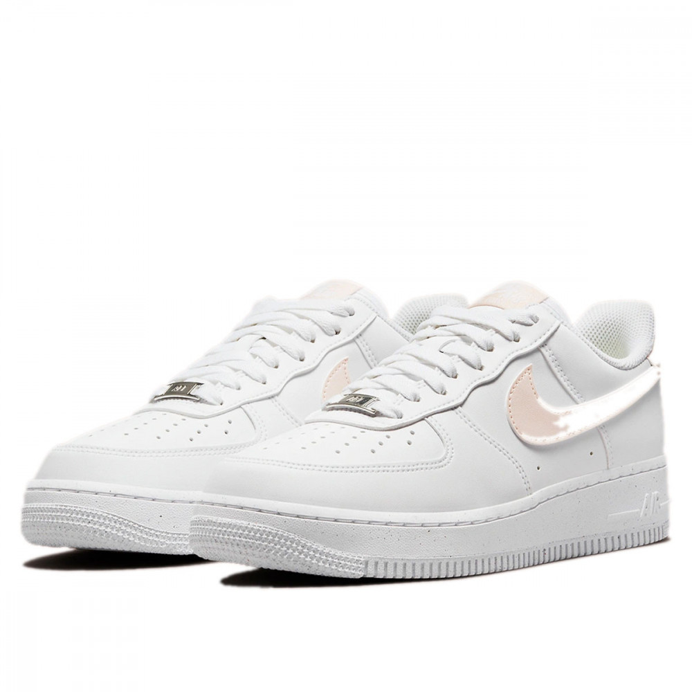 Nike Basket Nike W AIR FORCE 1 07