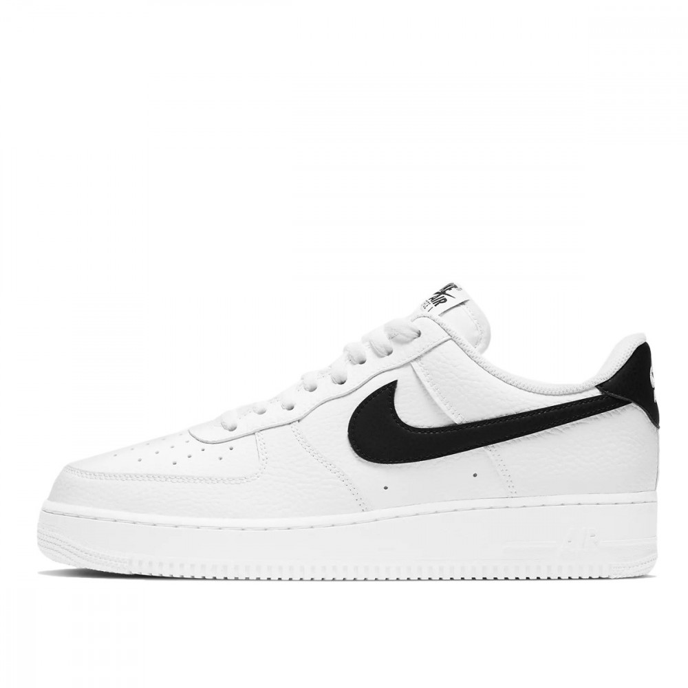 Nike Basket Nike AIR FORCE 1'07